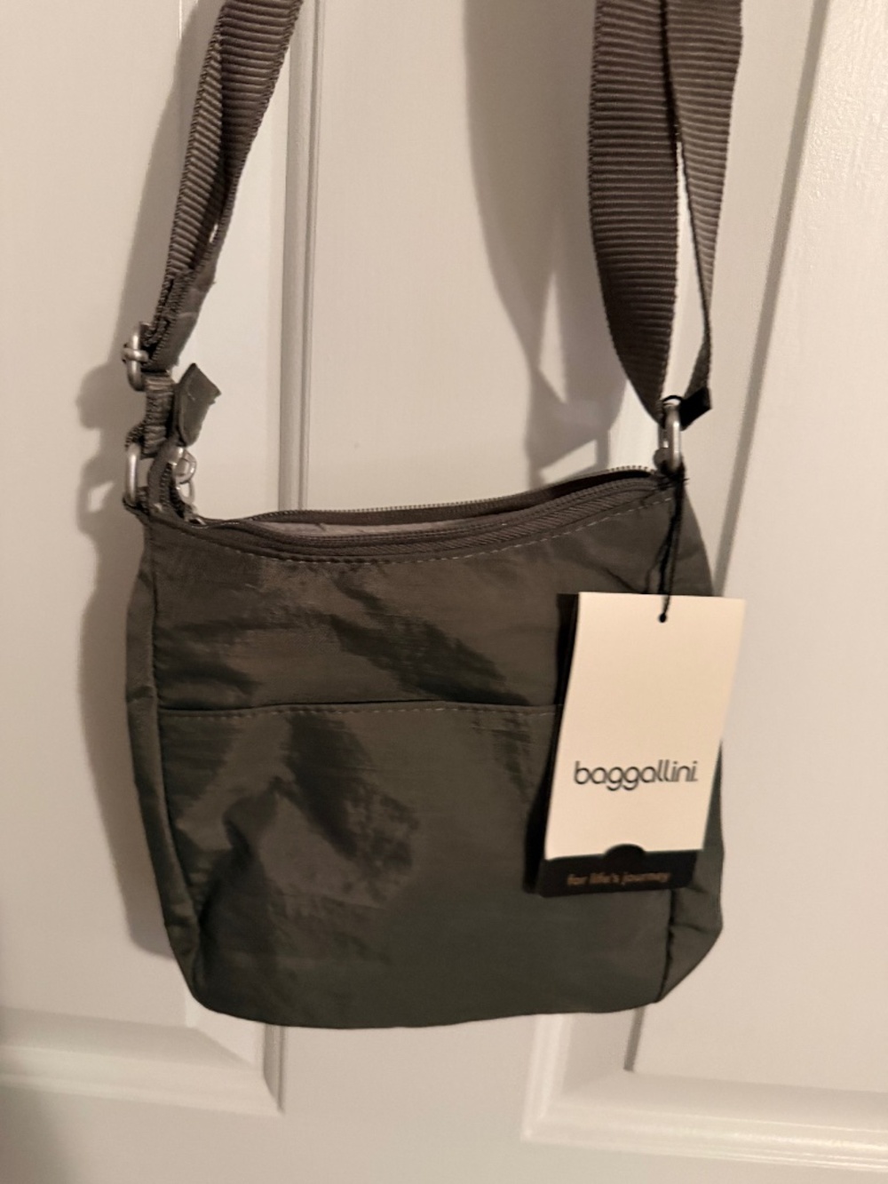 NWT Baggallini Joey Crossbody Bag